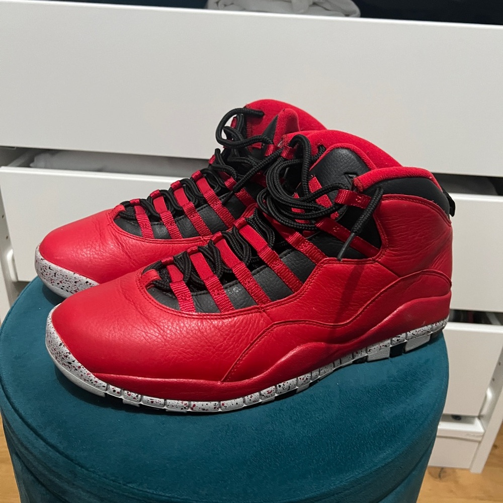 Jordan Bulls Off Of Broadway 10s size 12